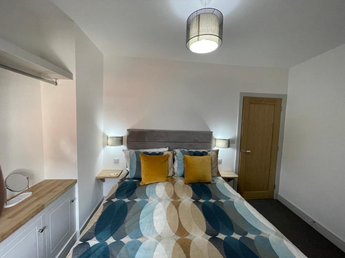 Lees Lookout Holt ,2 Bedroom Luxury Apartment With Private Parking ภายนอก รูปภาพ